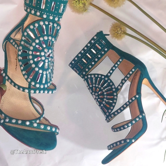 🔥🔥 OLIVIA FERGUSON, 4inch Green Rhinestone Gladiator zipper heels, size 9 - Picture 3 of 14